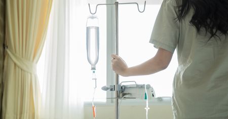 Odwołane chemie – kobiety chore na raka nie mają jak się leczyć