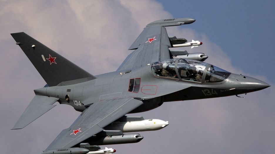 Jak-130 - rosyjski samolot z ukraińskim silnikiem