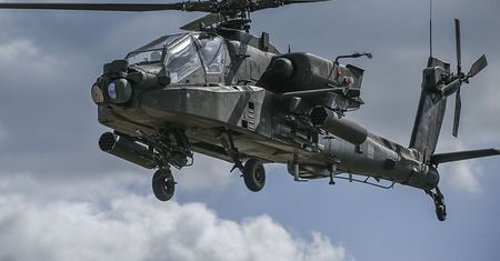 Czym są śmigłowce Apache? Polska kupuje 96 maszyn za miliardy