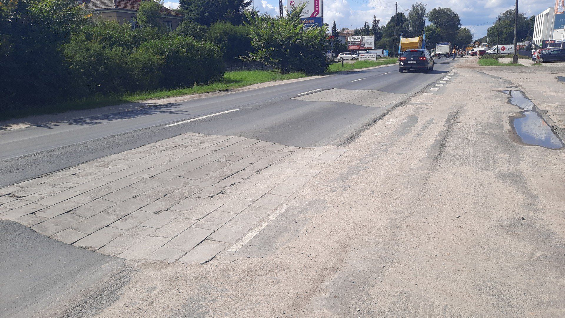 Ulica Obornicka w Poznaniu przechodzi &#34;remont&#34;
