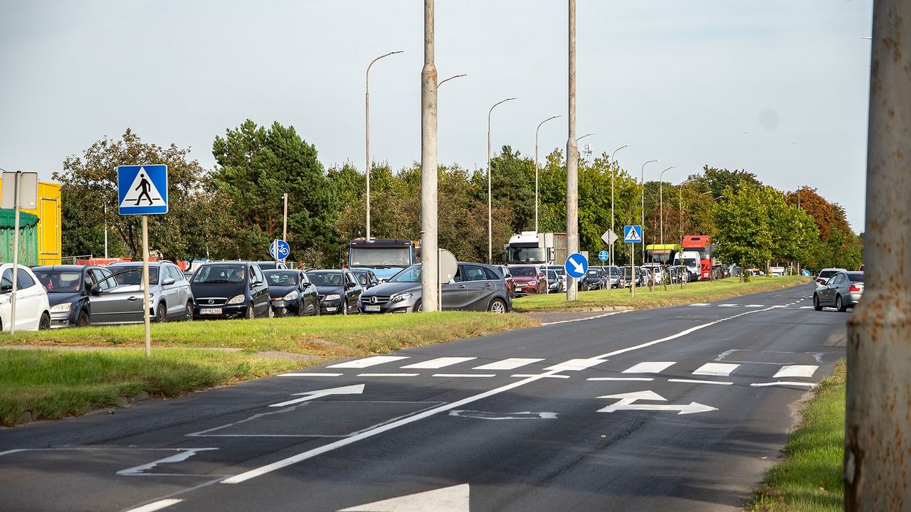 Wypadek dwóch aut na Wojska Polskiego w Pile