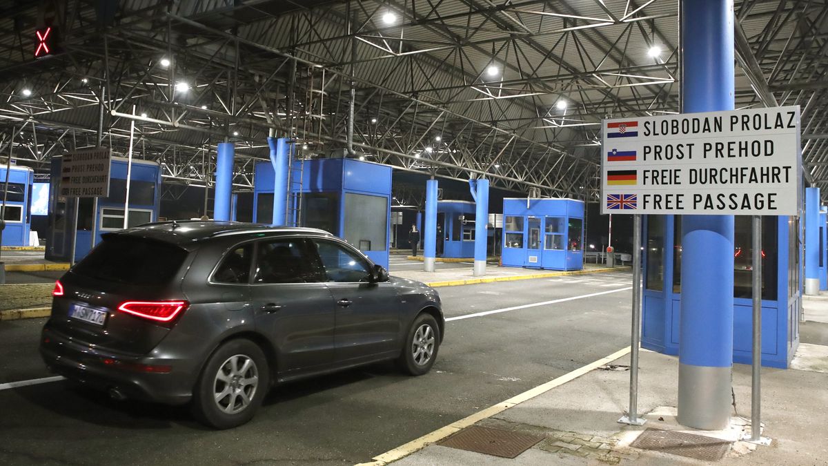 Przejście graniczne słoweńsko-chorwackie. Od 1 stycznia 2023 r. można je przekroczyć bez kontroli paszportowej