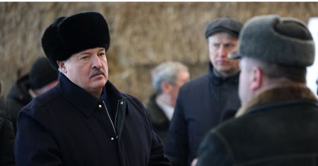 Łukaszenka przemówił w stodole. Przestrzegł Rosjan