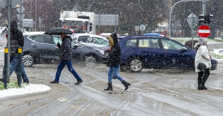 Są najnowsze dane o przeciętnym wynagrodzeniu. Polacy biednieją