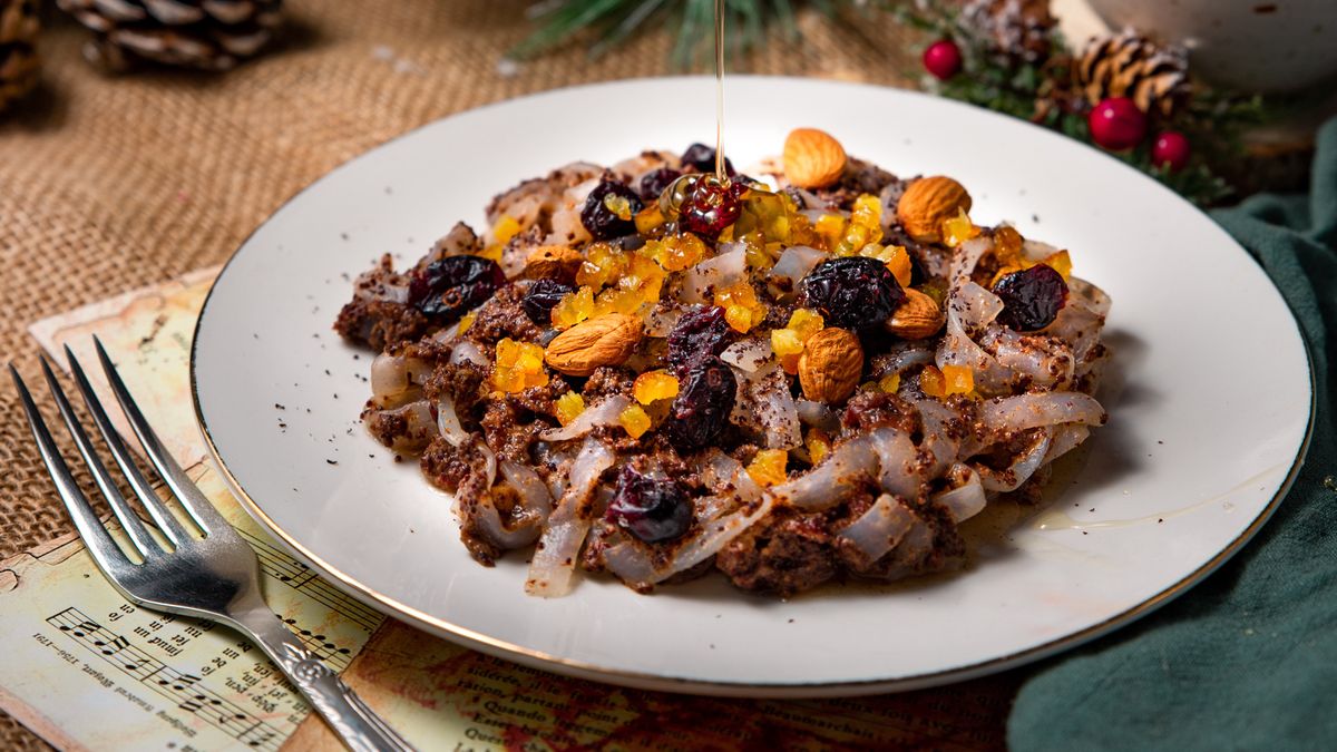 Makaron z makiem i bakaliami to tradycyjne danie wigilijne