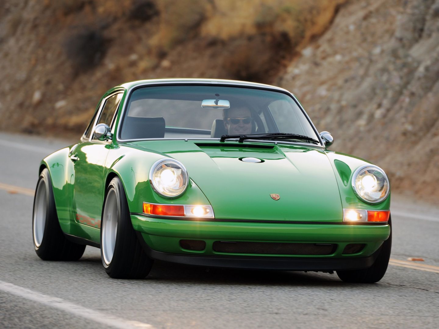Singer Porsche 911 - król współczesnych klasyków 24