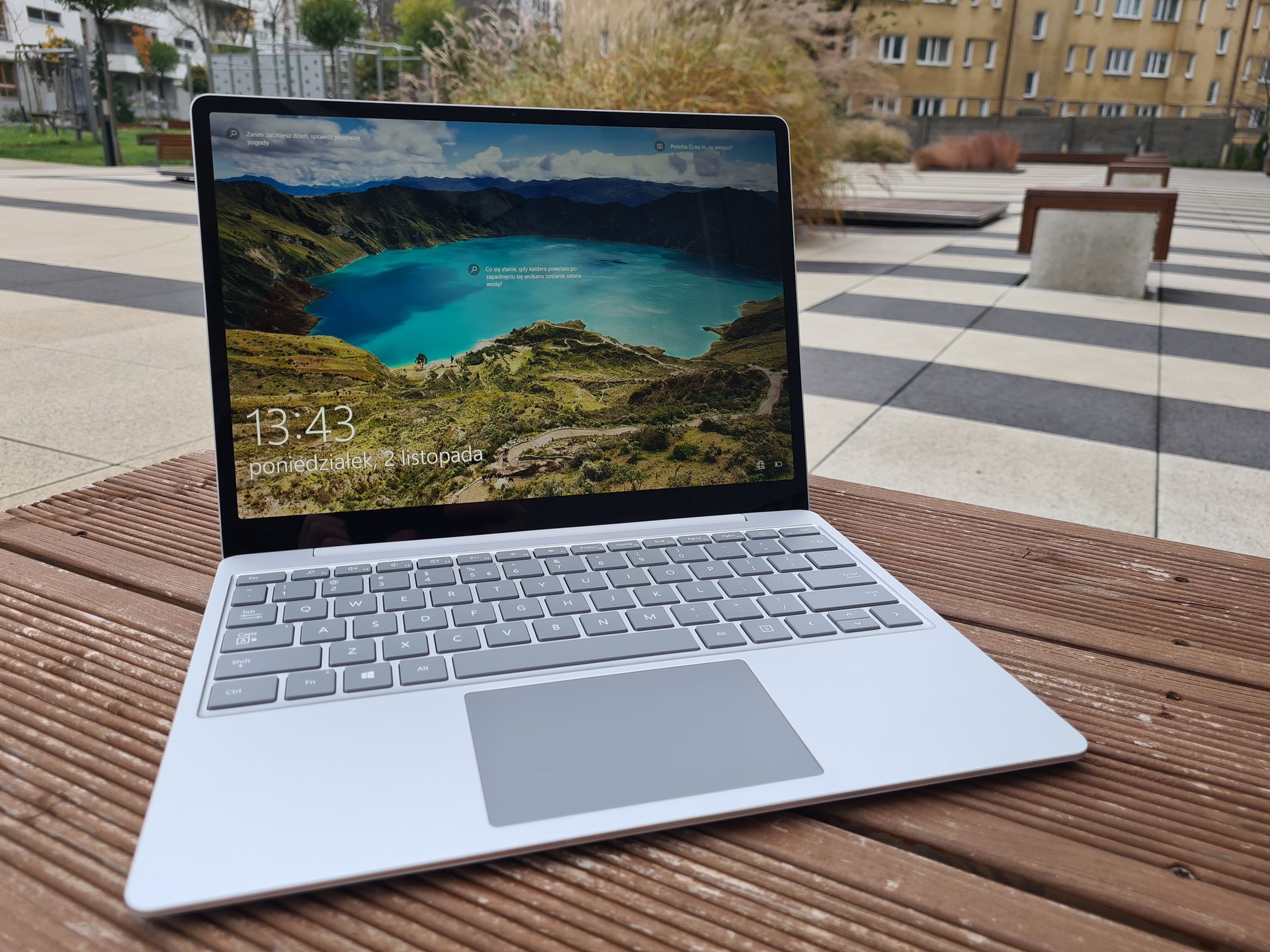 W Microsofcie bez zmian, czyli trochę logiki, trochę absurdu. Recenzja Surface Laptop Go 2