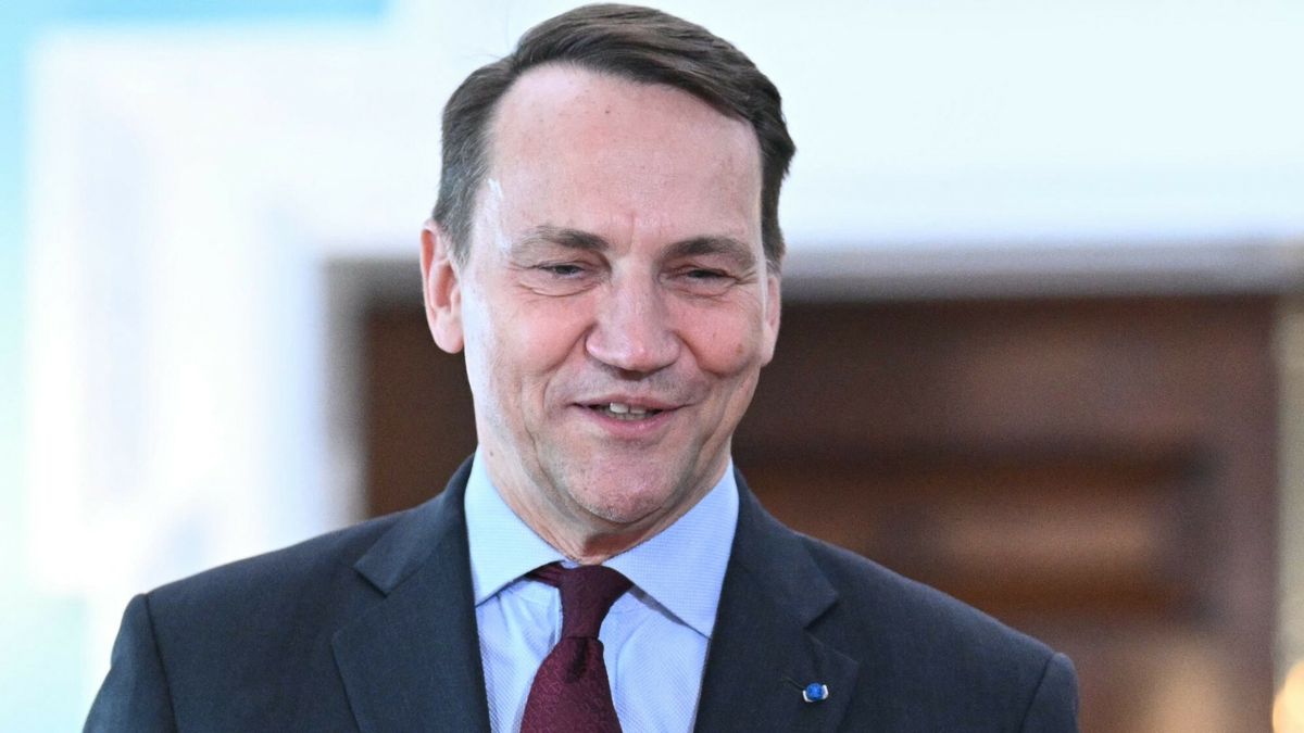 Szef MSZ Radosław Sikorski
