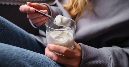 Ten produkt karmi raka. Trzustka i wątroba go nienawidzą