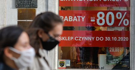 Koronawirus. Gospodarka na kolanach. Sytuacja jest dramatyczna