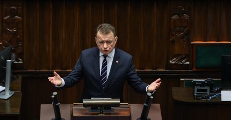 Trening wiceministra na WOŚP wywołał burzę. Błaszczak idzie do prokuratury