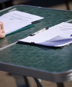 Znów tysiące zmarłych na listach kandydatów. PKW złoży kolejne zawiadomienia