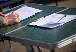 Znów tysiące zmarłych na listach kandydatów. PKW złoży kolejne zawiadomienia