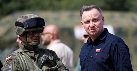 Prezydent złożył podpis. Andrzej Duda zatwierdził nowe dodatki dla służb