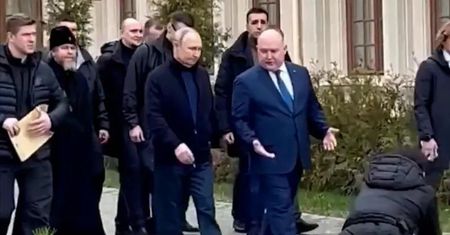 Co się dzieje z twarzą Putina? Uwagę przykuł jeden szczegół