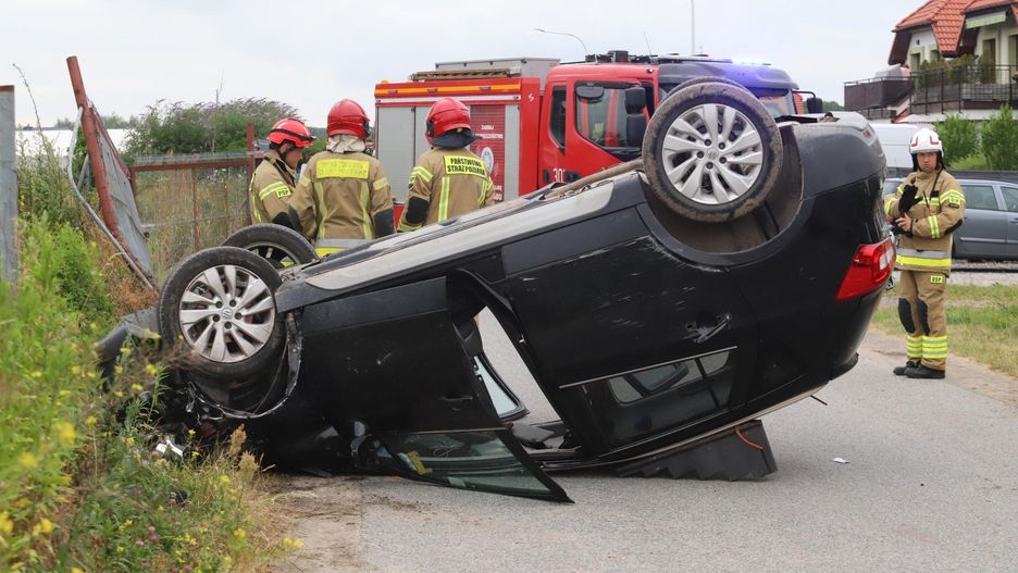 Analizując statystyki z pierwszego półrocza bieżącego roku, zauważalny jest wyraźny wzrost liczby wypadków drogowych - 381 zdarzeń to o 26 więcej niż w analogicznym okresie roku 2024