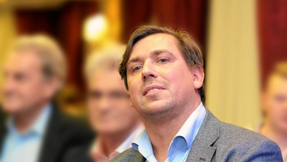 Wybory parlamentarne 2015 w Olsztynie
25.10.2015 Olsztyn . Byly posel Tomasz Kaczmarek ( tzw. Agent Tomek ) podczas wieczoru wyborczego w hotelu Dyplomat w dniu zakonczenia wyborow do sejmu i senatu 2015 .
Fot. Przemyslaw Skrzydlo / Agencja Wyborcza.pl
Zakaz publikacji pana w okularach (C)
Fot. Przemys�aw Skrzyd�o / Agencja Wyborcza.pl
wybory 2015, PiS Olsztyn, wieczor wyborczy, ogloszenie wynikow, /FR/, martab