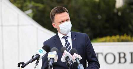 Koronawirus w Polsce. Szymon Hołownia o wyborach 2020: Trzeba się bić z oszustami o Polskę