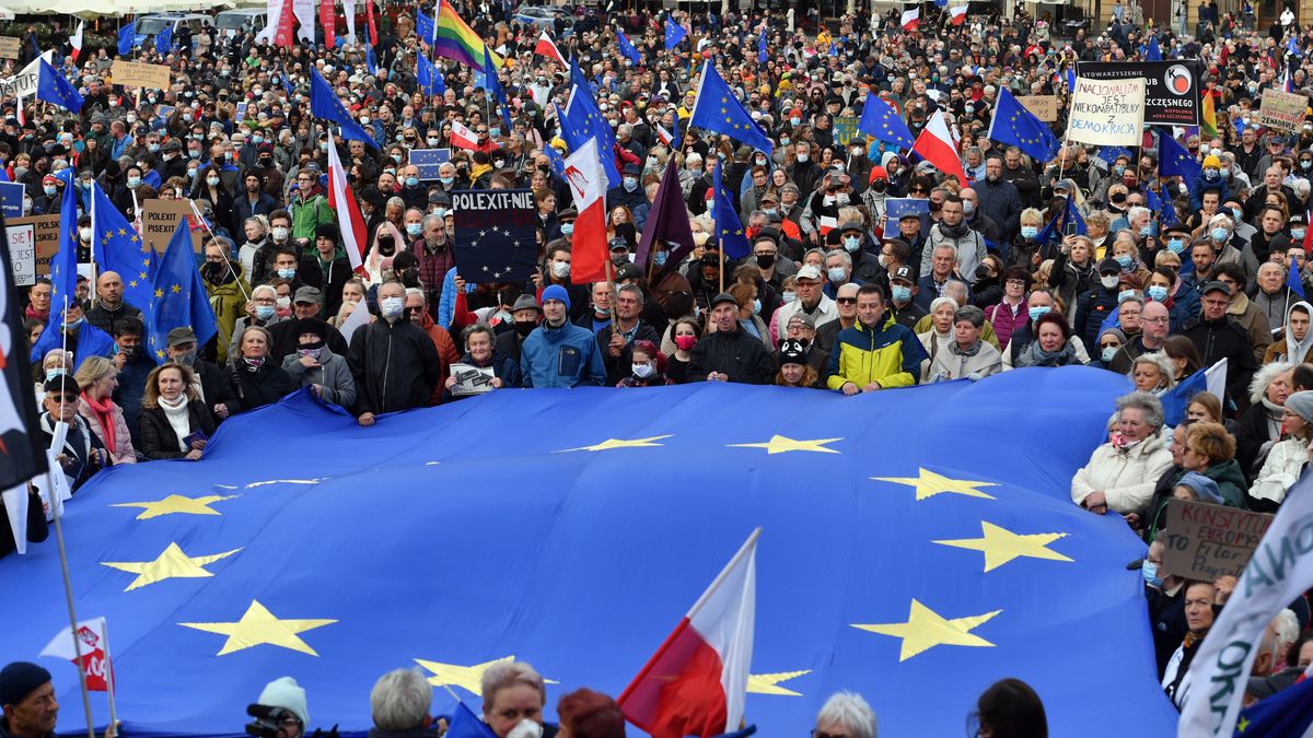 ue polexit donald tusk pis jaroslaw kaczynski