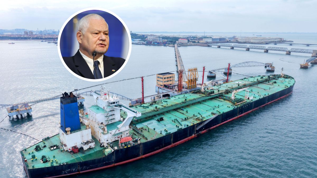Na zdjęciu tankowiec z ropą, w kółku - prezes NBP i przewodniczący RPP Adam Glapiński