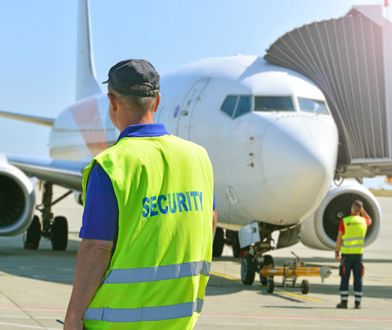 Pilot zgubił tablet, pasażerowie uwięzieni w samolocie. Wściekłość na warszawskim lotnisku