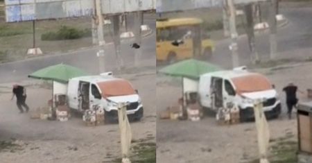 Rosyjski dron ściga cywila na ukraińskim targu. Mocne nagranie