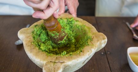 Większość wyrzuca, a ja blenduję i mam sos do makaronu. Kosztuje tyle, co nic, smakuje jak z restauracji