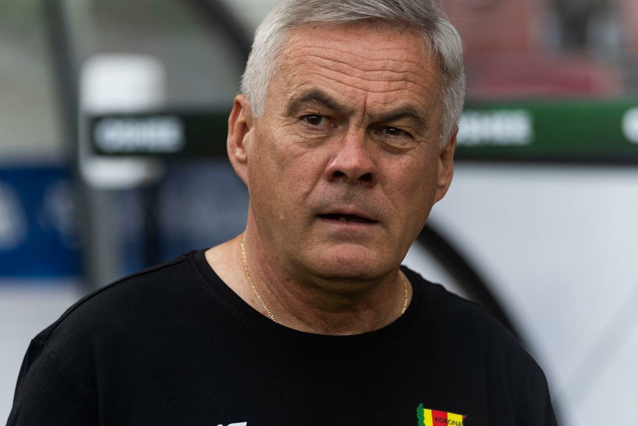 Zrobił świetną robotę i zostaje. Trener Jacek Zieliński dalej będzie trenował Koronę Kielce!