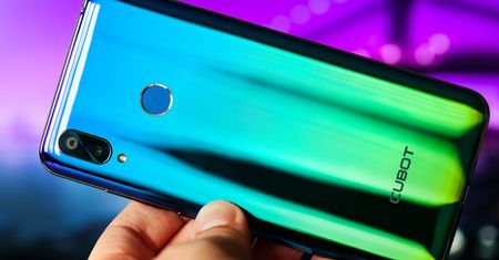 Cubot X19 - smartfon za około 600 zł