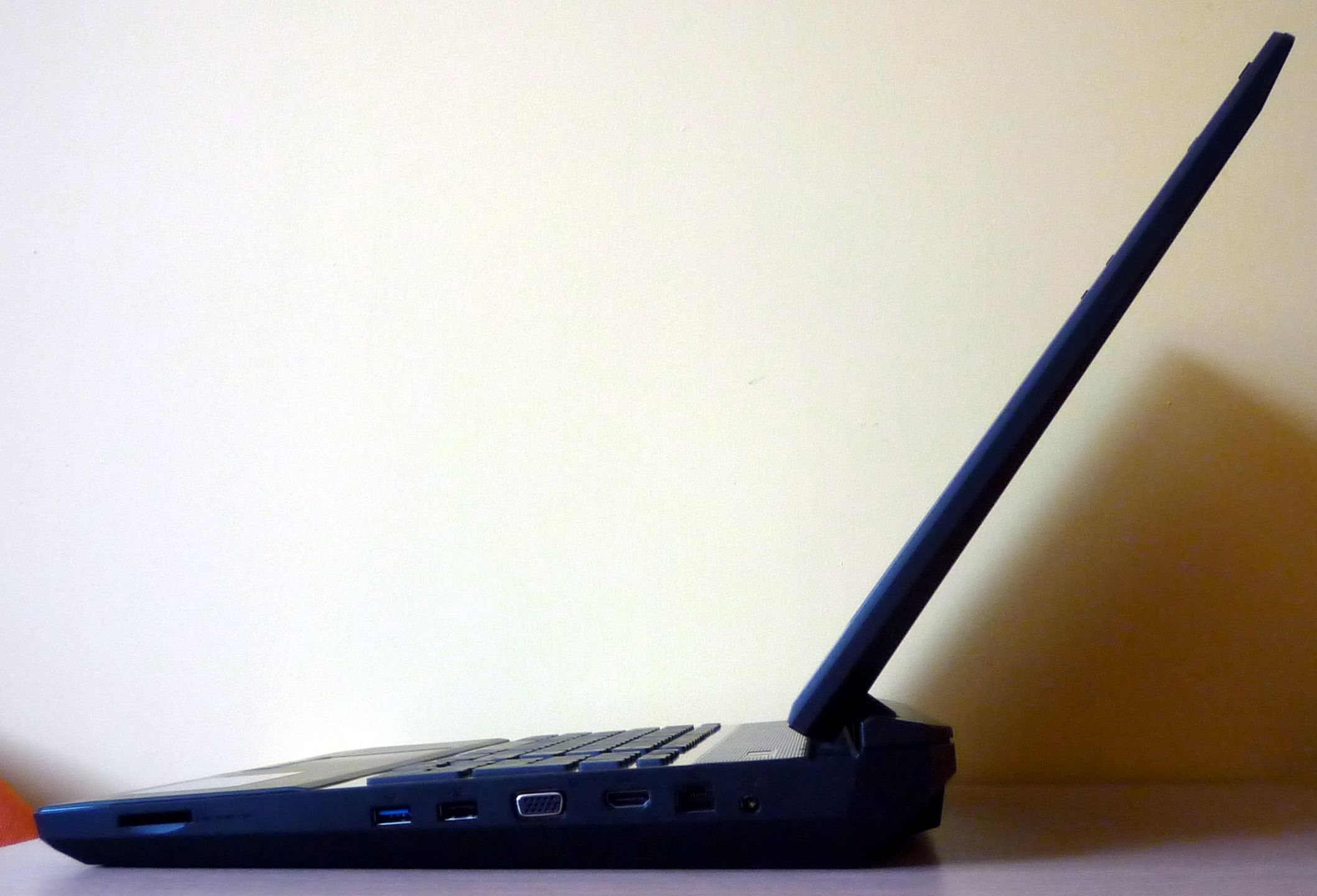 Asus G74SX – kolos z gamingowym zacięciem [test] 4