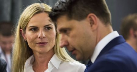 Joanna Schmidt: "Polityczna dziewica" Ryszarda Petru (ZDJĘCIA)