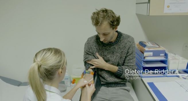 Belgijscy dyrektorzy kreatywni wspierają akcję donacji spermy i komórek jajowych (wideo)