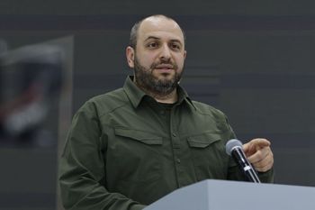 Tajne spotkania Umierowa z szefem FBI. "To głupie"