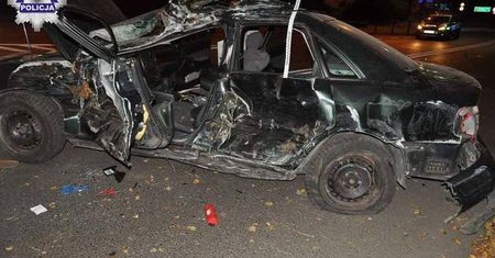 Łuków: Audi uderzyło w drzewo. 33-letni kierowca zginął na miejscu (zdjęcia)