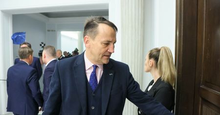 Kłopoty Sikorskiego. Jest komunikat CBA