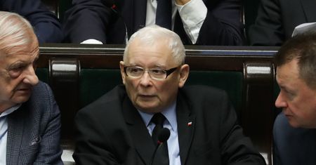 Gra na najniższych emocjach. Estetyka bywa pomocna [OPINIA]
