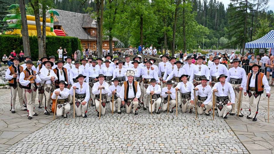 Taniec &#34;Zbójnicki&#34; górali w Poroninie