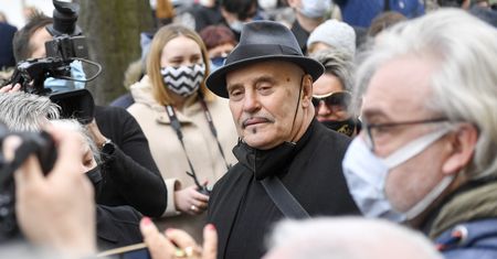 Tłumaczy przepychankę na pogrzebie Krawczyka. Miał ważny powód