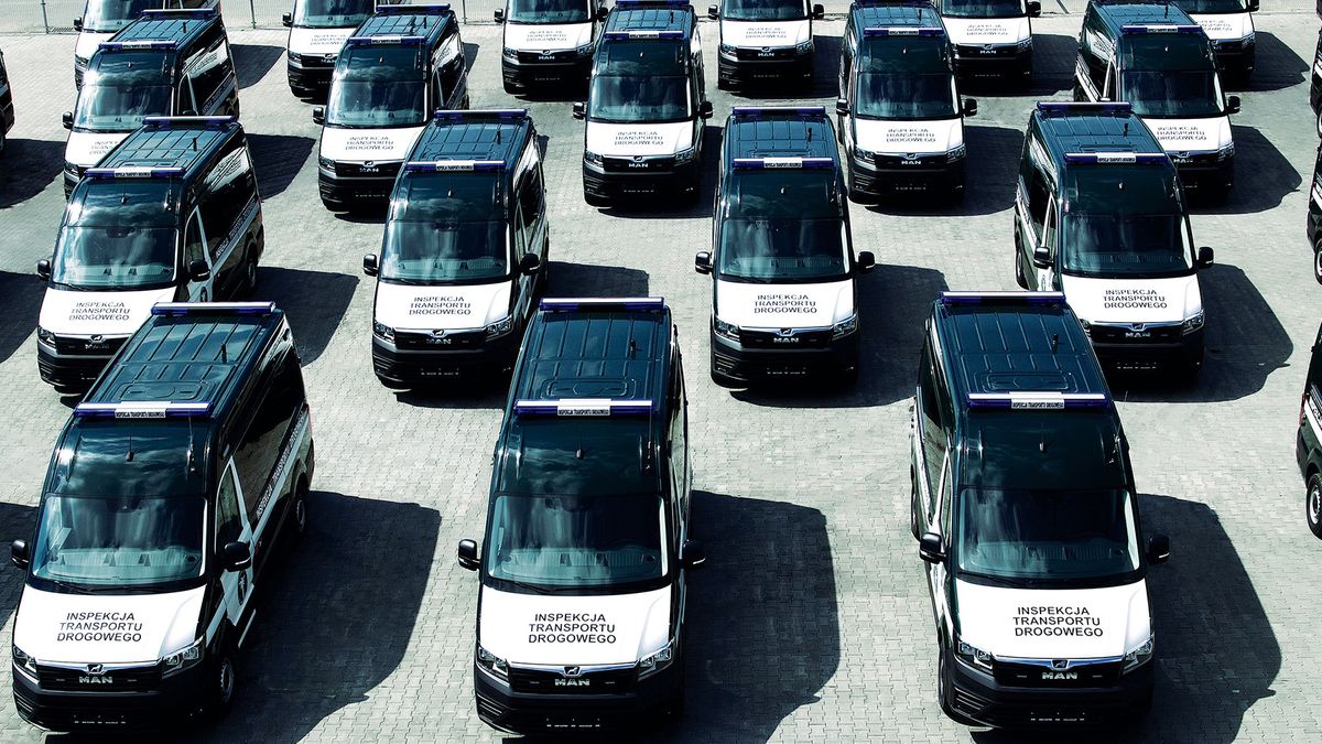 Nowe pojazdy stanowiły tylko część zakupów