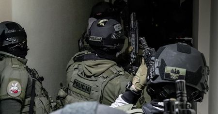 Rozbili gang narkotykowy. Wśród zatrzymanych żołnierze
