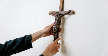 Spór o krzyż w urzędzie. Wojewoda lubelski usłyszał wyrok