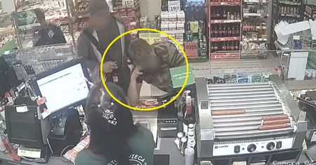 Ociągał się w Żabce przy kasie. Koszmarne sceny w centrum Cieszyna