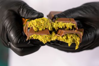 Oszaleli na punkcie czekolady dubajskiej. Efekty już widać