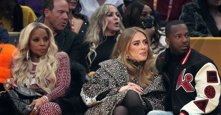 Adele ukrywa ciążę? Tabloid wypatruje brzuszka