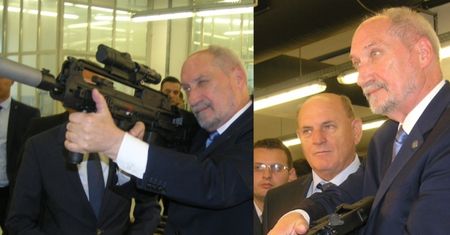 Macierewicz bawi się karabinem maszynowym na spotkaniu z ministrem obrony narodowej Chorwacji (FOTO)