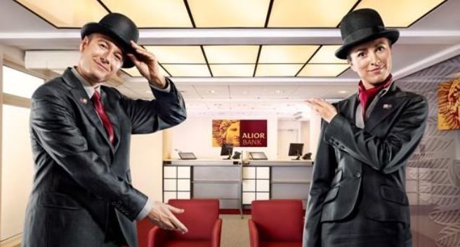 Alior Bank ze spadkiem wpływów odsetkowych i 513 mln zł straty, aktywa Ruchu wycenił na 140 mln zł