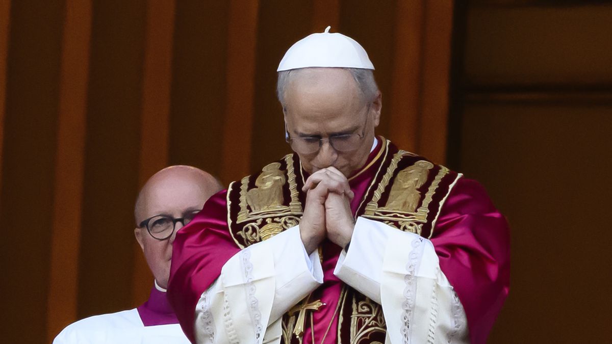 The new elected Pope Robert Francis Prevost Leo XIV greets the faithfuls from the balcony of the St. Peter's Basilica. Vatican city (Vatican) May 8th, 2025. (Photo by Andrea Staccioli/Insidefoto/Mondadori Portfolio via Getty Images)