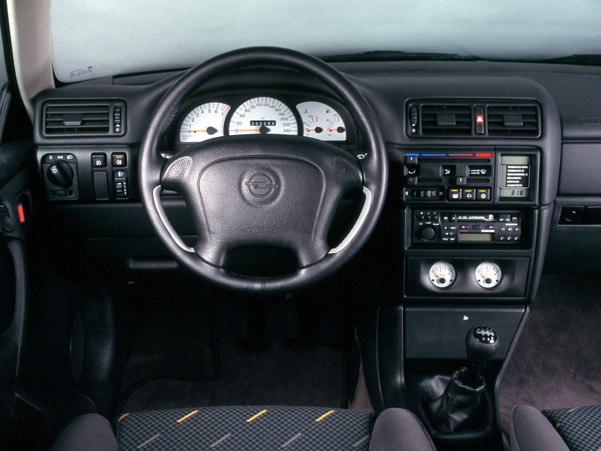 Opel Calibra obchodzi swoje 25. urodziny! 23
