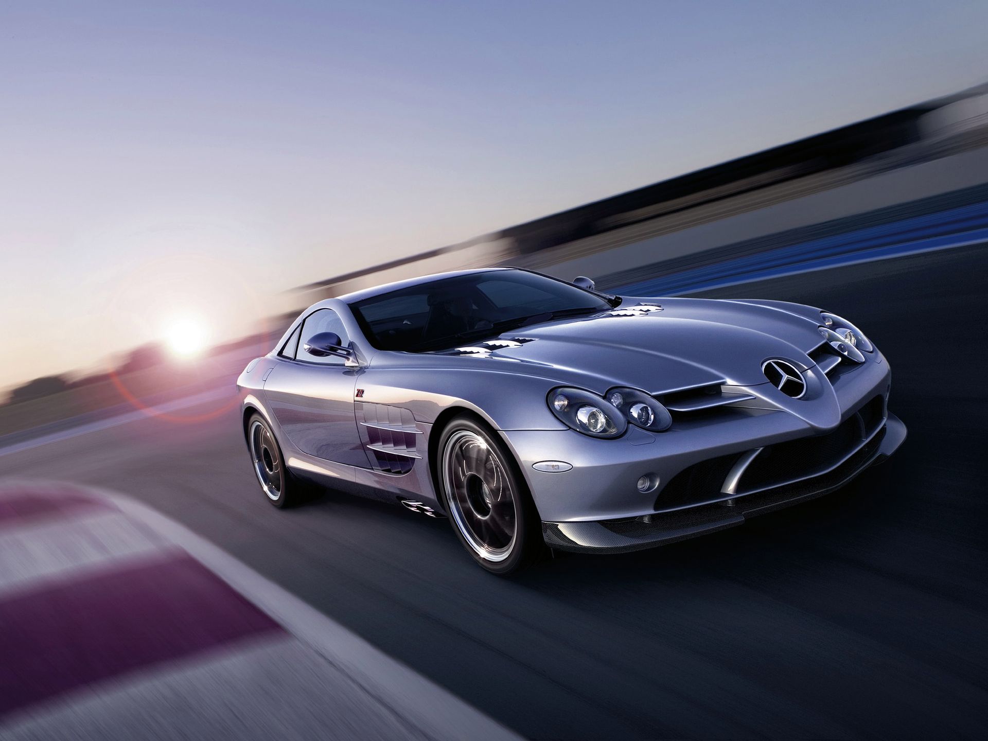 Pokolenie wcześniej: Mercedes-Benz SLR McLaren 6