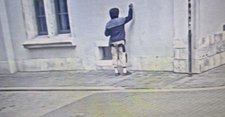 Policja zatrzymała wandala. Grozi mu 8 lat więzienia za to, co malował